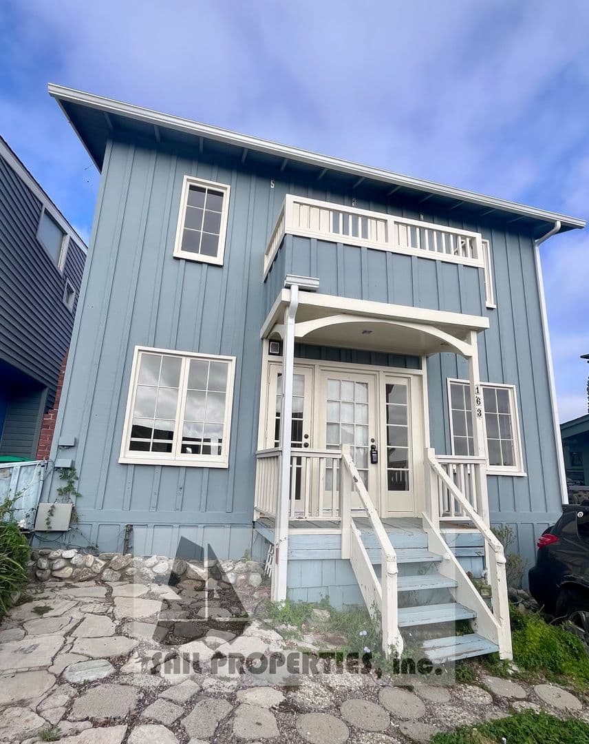 Laguna Beach House: 163 Sunset Terrace