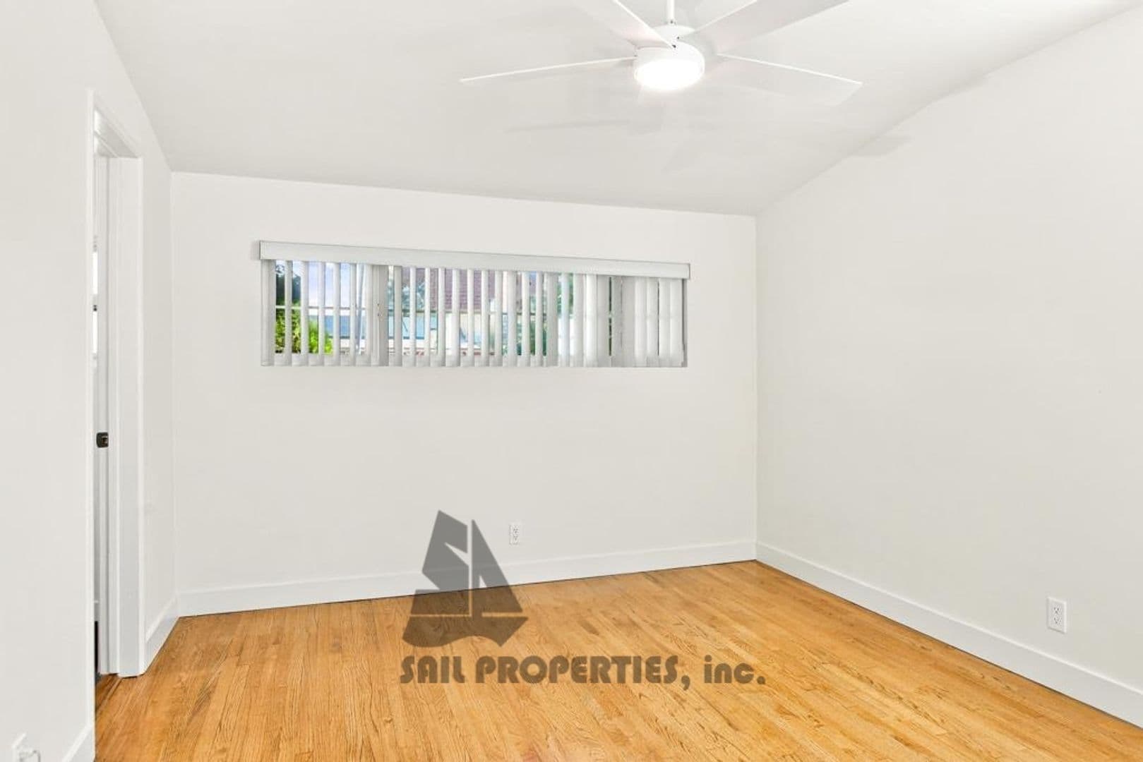 Garden Grove House: 11292 Stratford Way