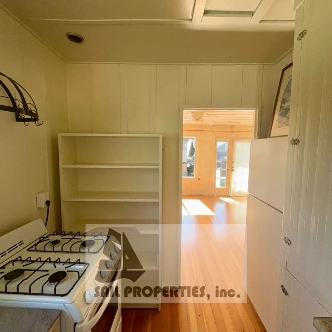 Laguna Beach House: 163 Sunset Terrace