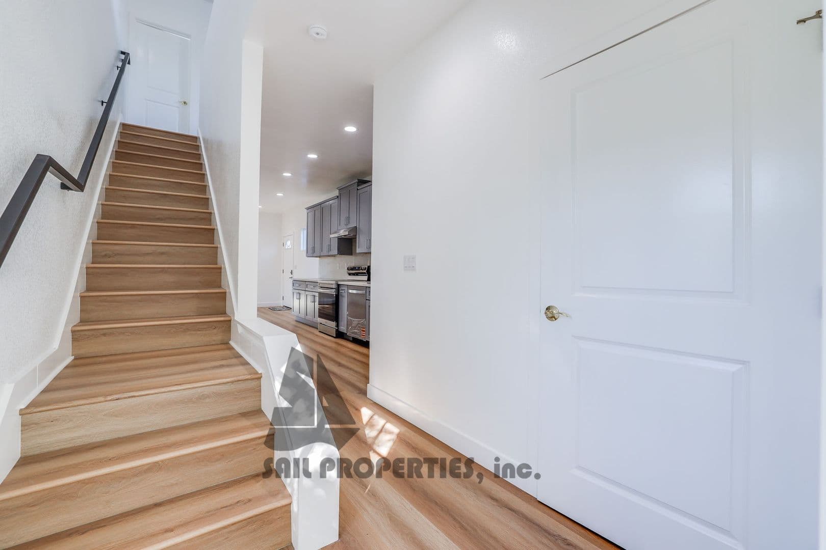 Huntington Beach House: 8686 Hastings Cir