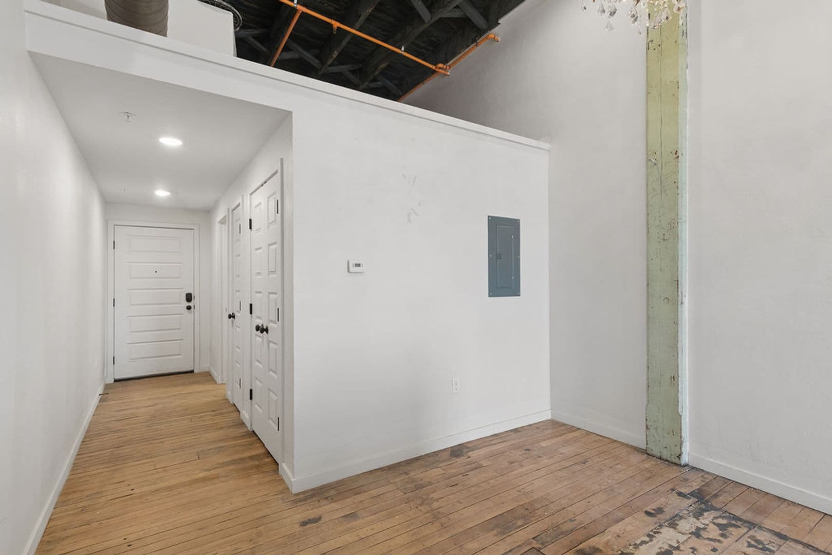Springfield Apartment: 320 Walnut St.