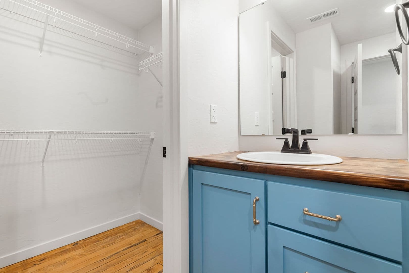 Springfield Apartment: 320 Walnut St.