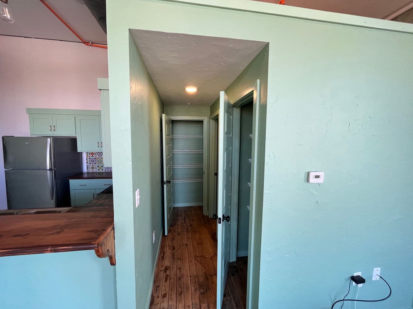 Springfield Apartment: 320 Walnut St.