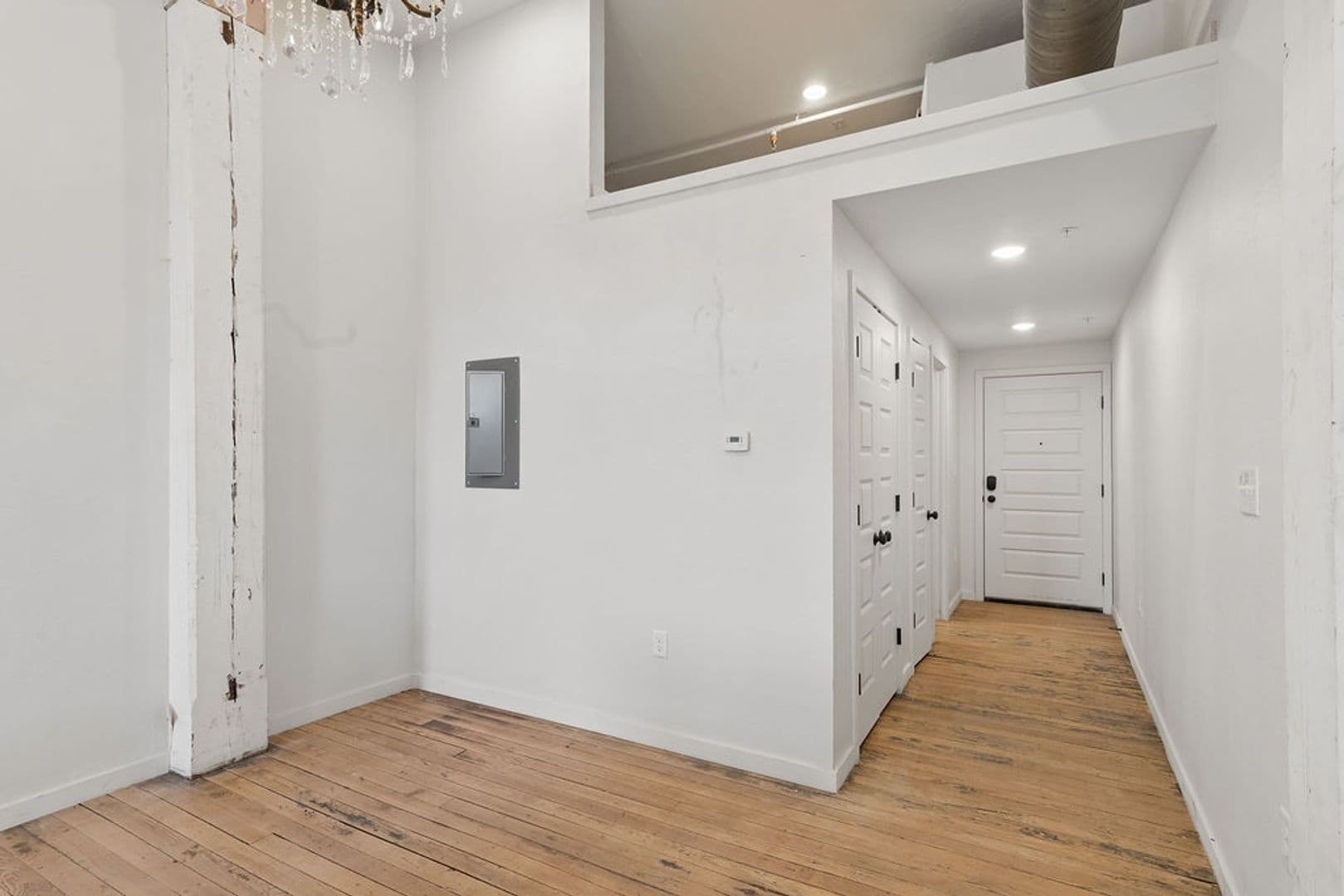 Springfield Apartment: 320 Walnut St.