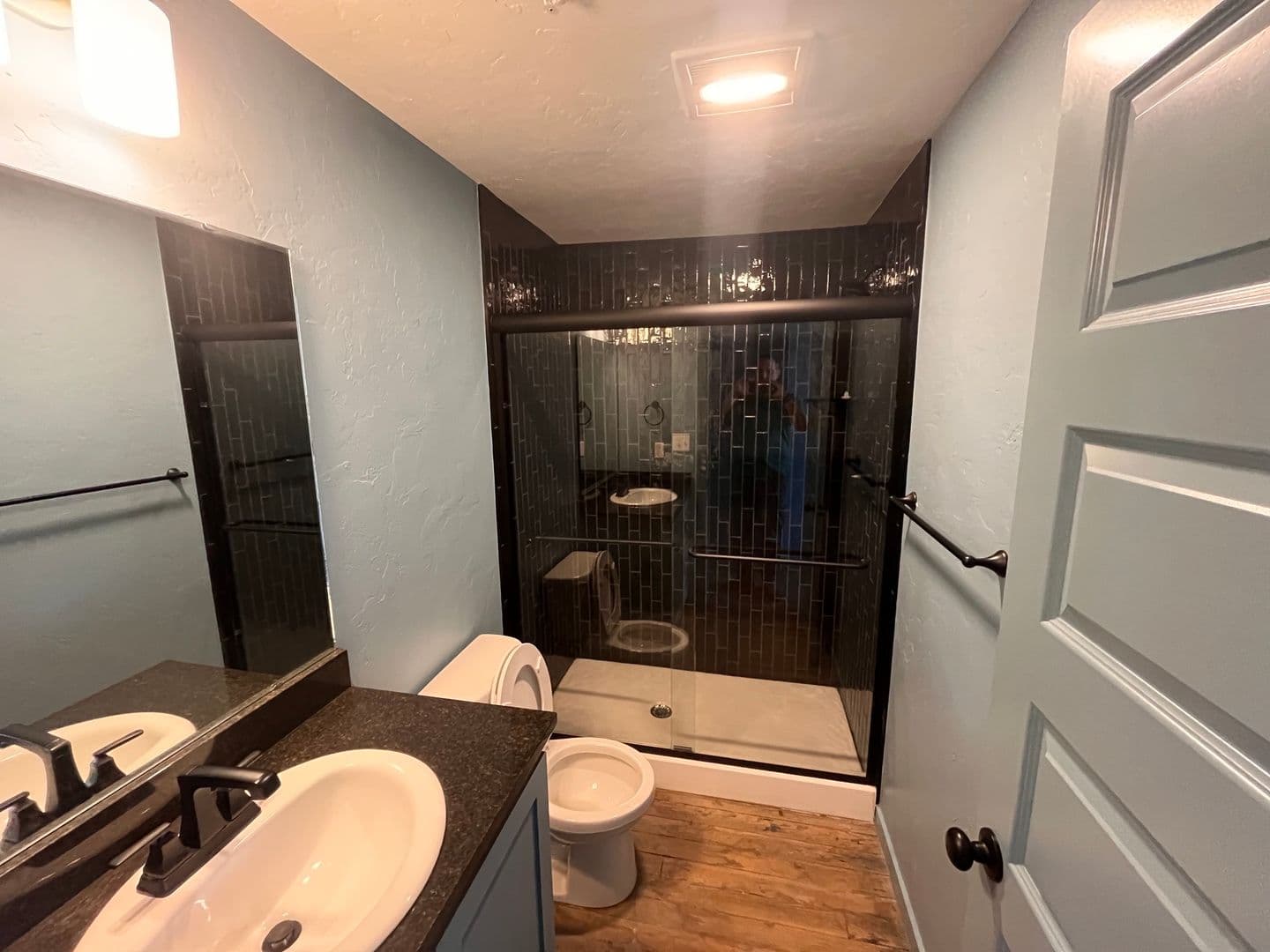 Springfield Apartment: 320 Walnut St.