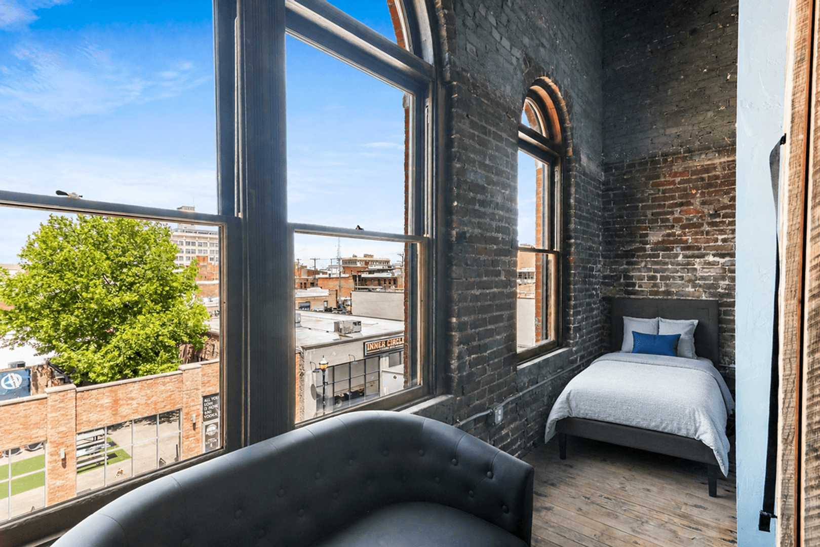 Springfield Apartment: 320 Walnut St.