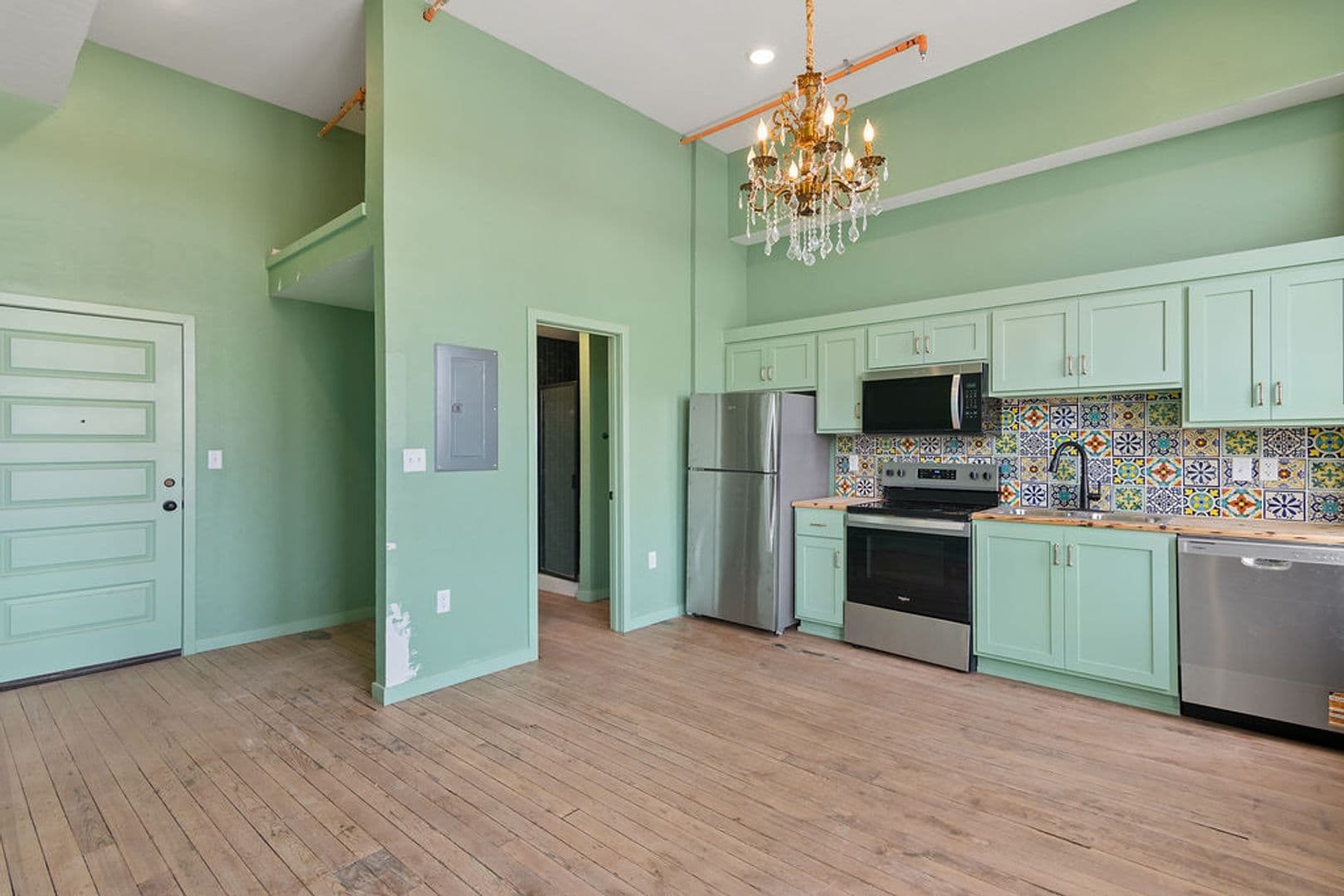 Springfield Apartment: 320 Walnut St.