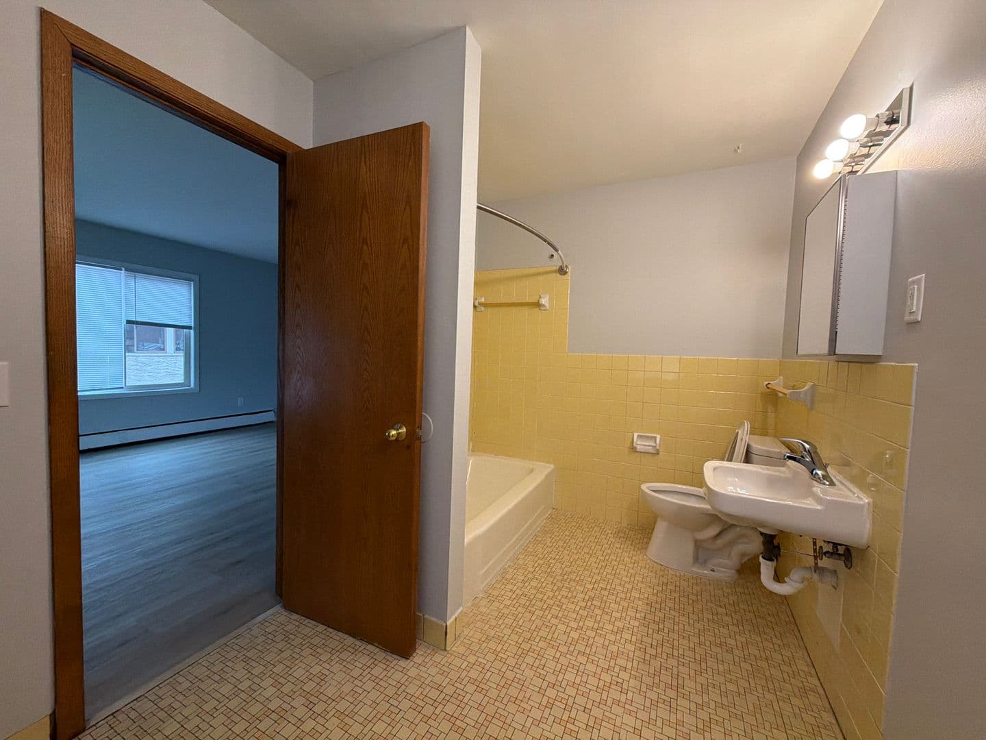 Columbia Heights Apartment: 3932 Central Avenue NE