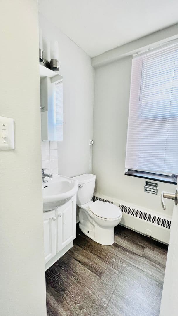 Minneapolis Apartment: 330 Oak Grove Street