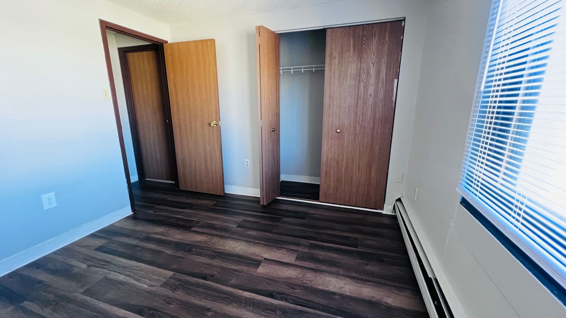 Minneapolis Apartment: 215 Oak Grove Street