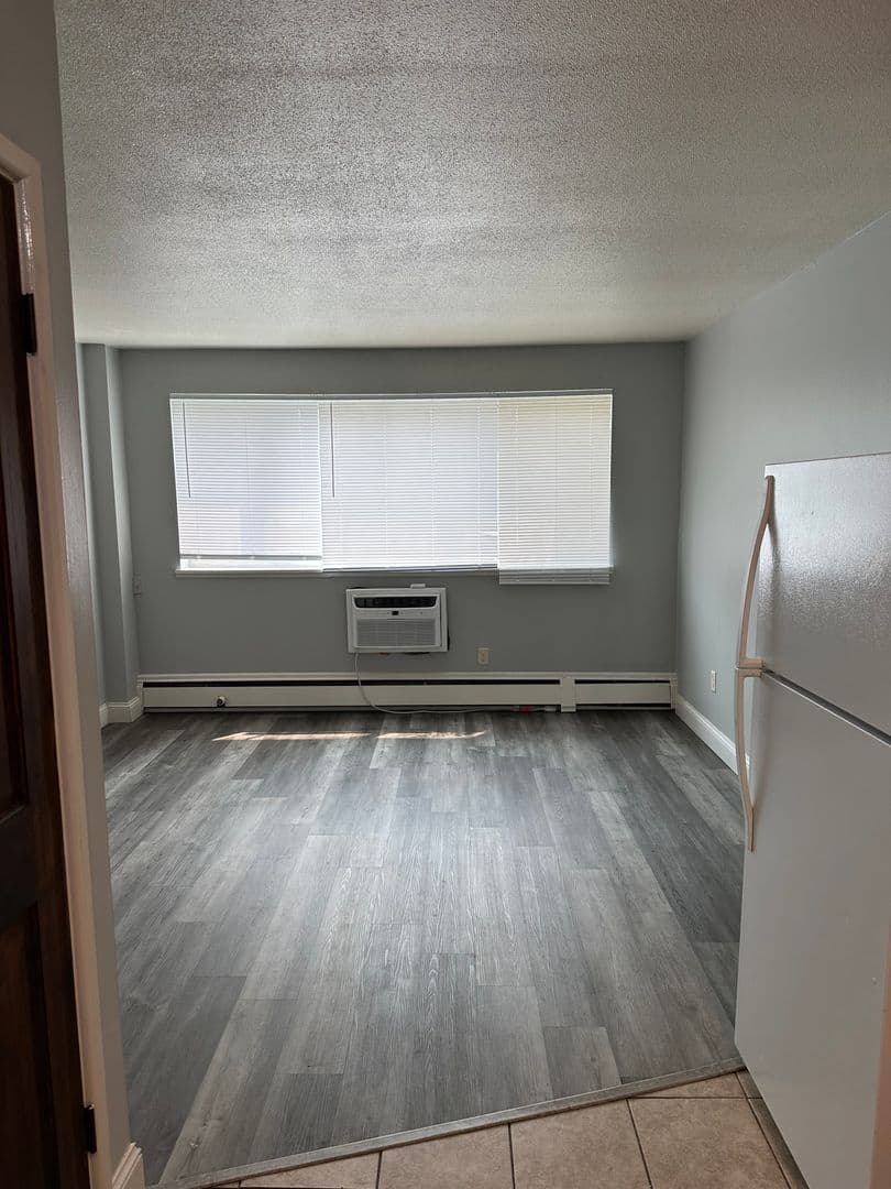Saint Paul Apartment: 455 Maryland Avenue W