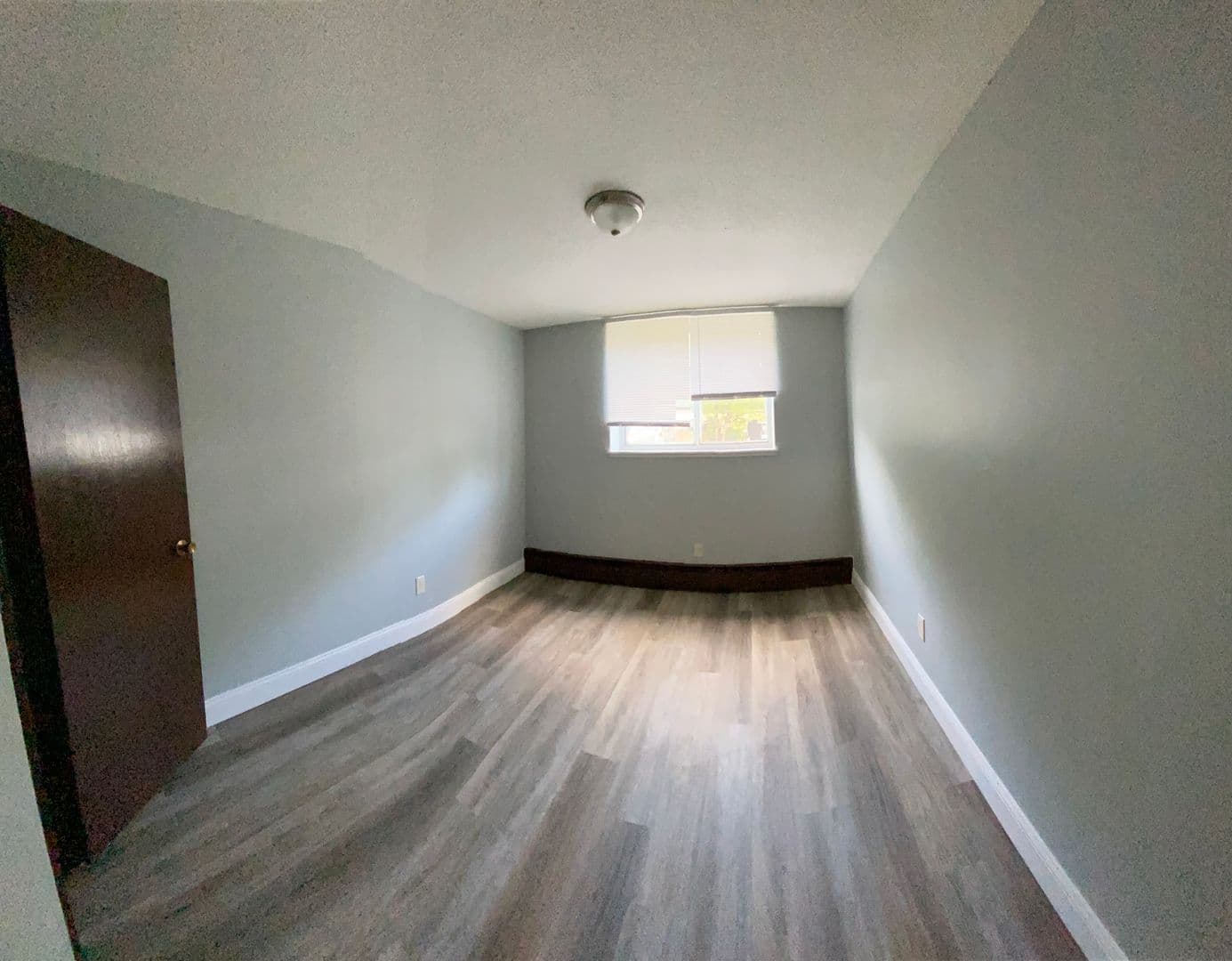 Saint Paul Apartment: 467 Maryland Avenue W