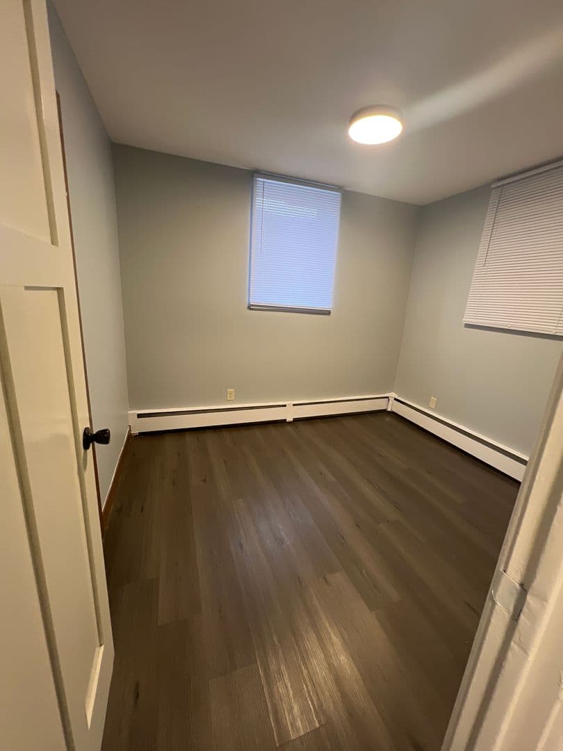 Saint Paul Apartment: 461 Maryland Avenue W