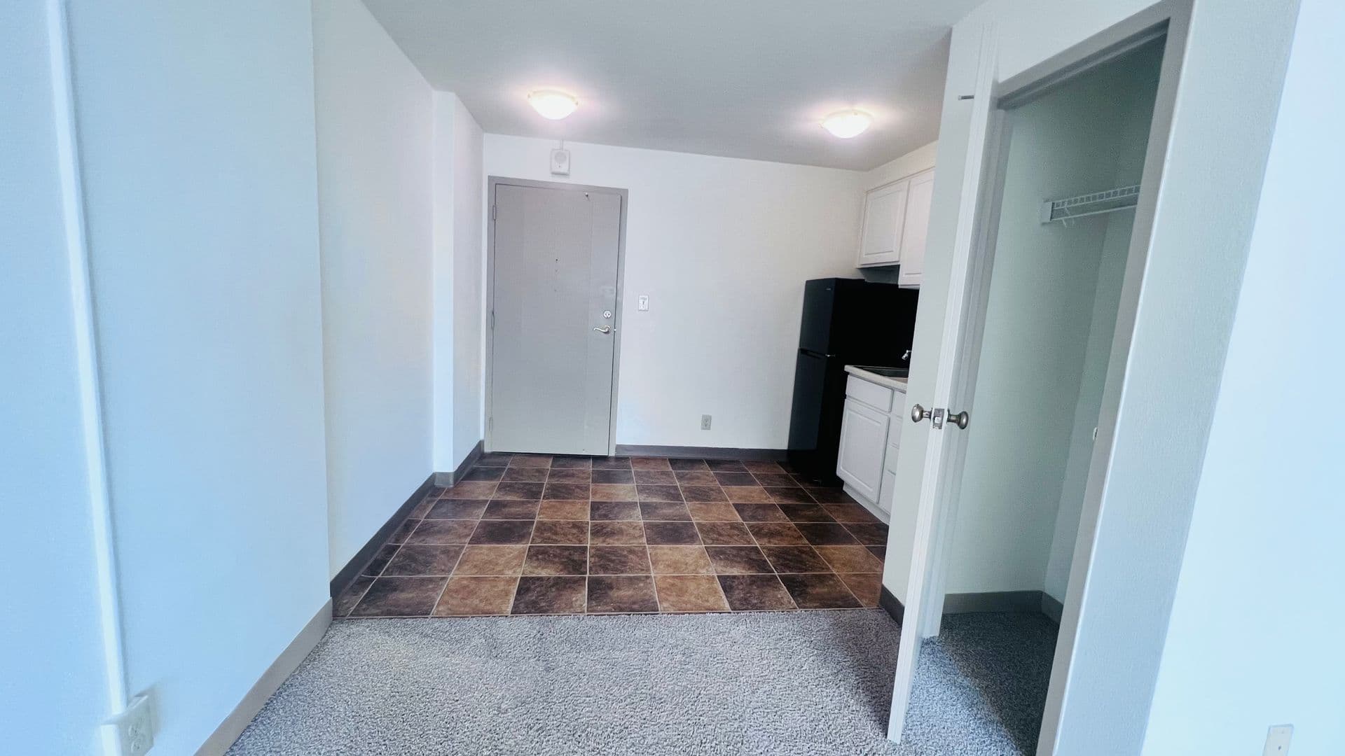 Minneapolis Apartment: 330 Oak Grove Street