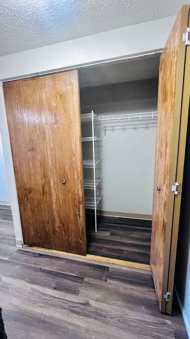 Minneapolis Apartment: 215 Oak Grove Street