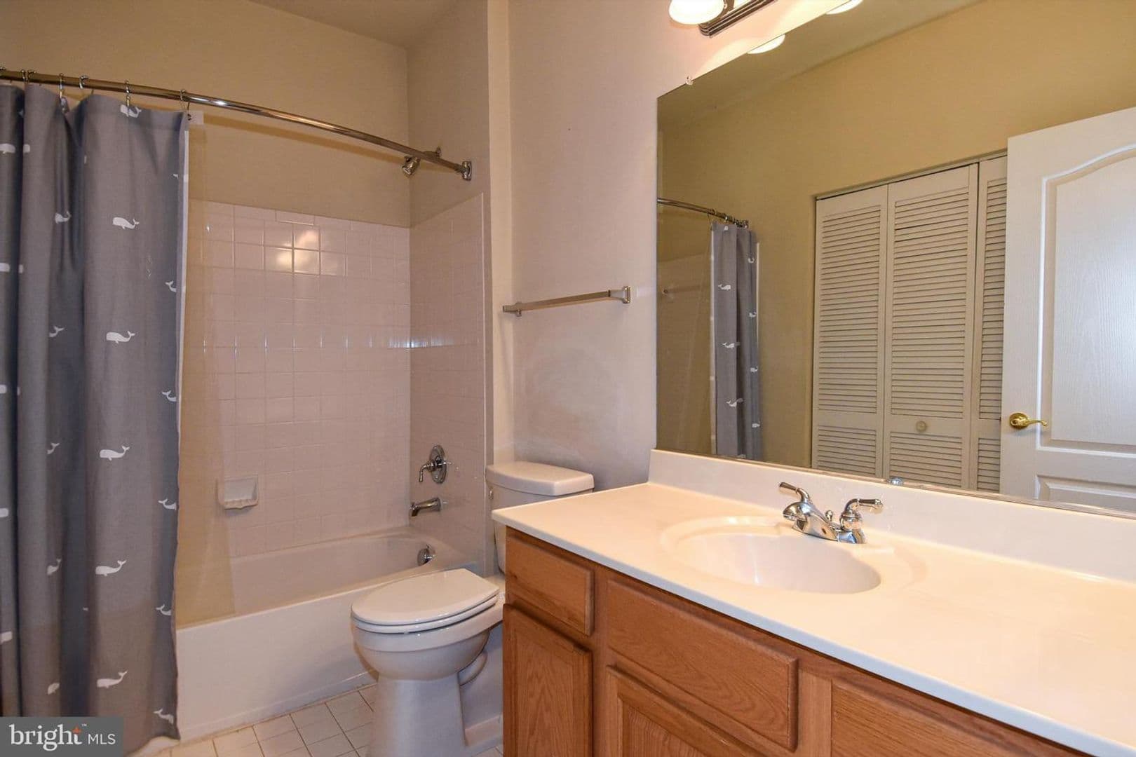 Alexandria House: 7810 Locust Leaf Lane