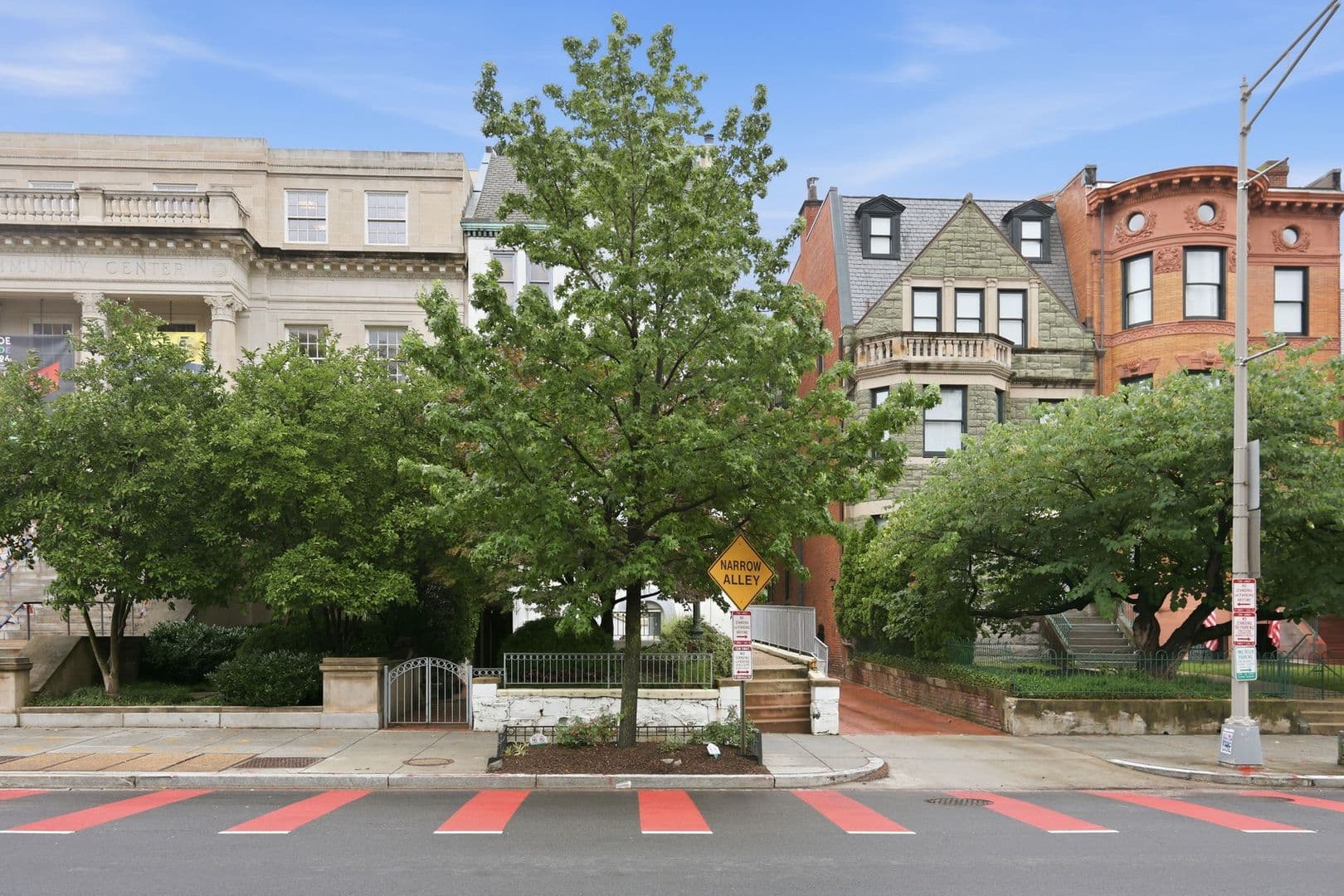 Washington Condo: 1527 16th Street NW