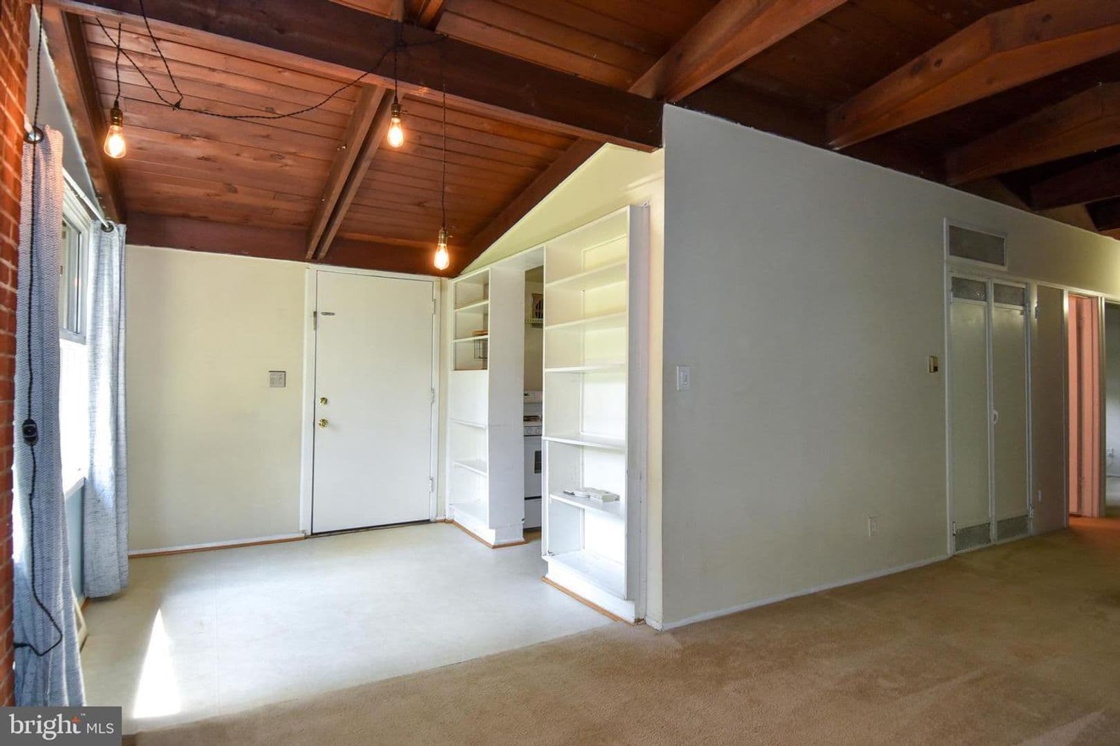 Falls Church House: 3415 Gallows Road