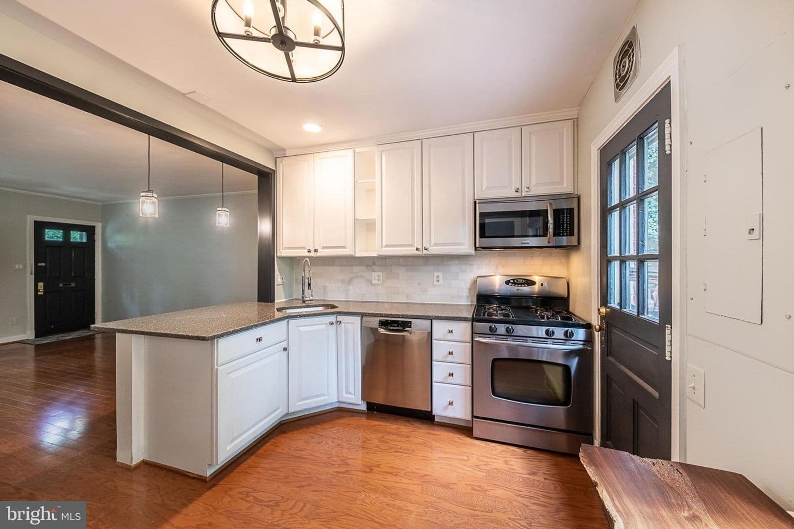 Arlington Condo: 1501 S Edgewood Street