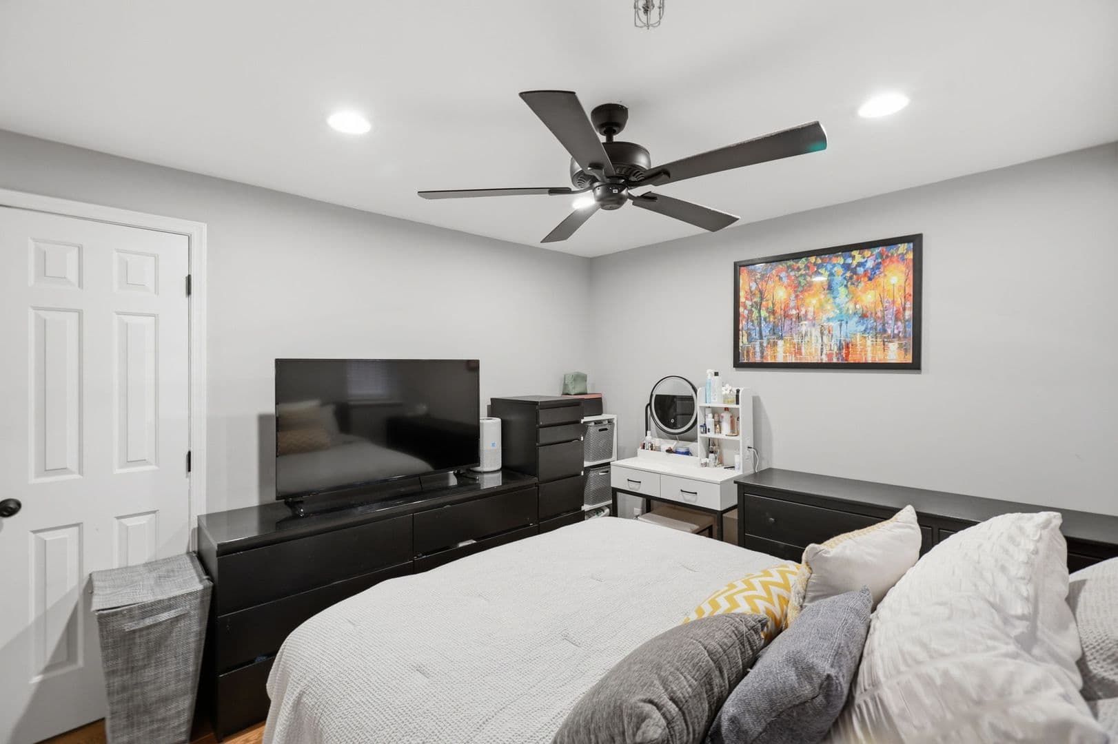 Washington Condo: 1527 16th Street NW