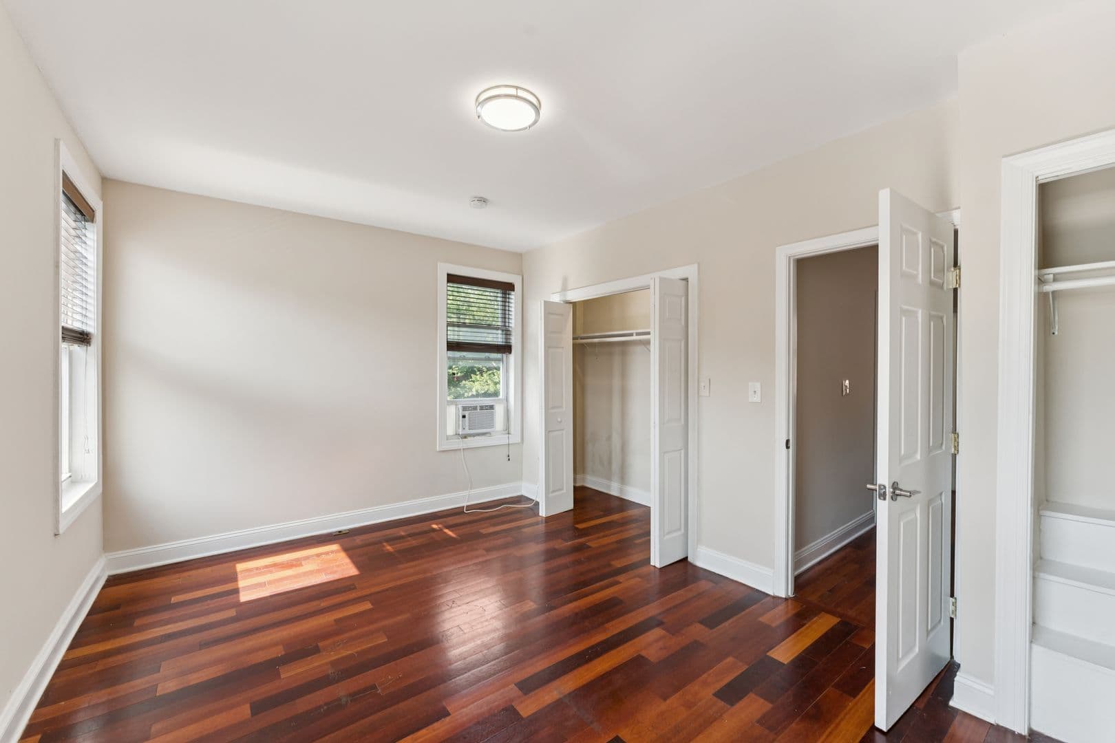 Washington House: 2911 Sherman Avenue NW