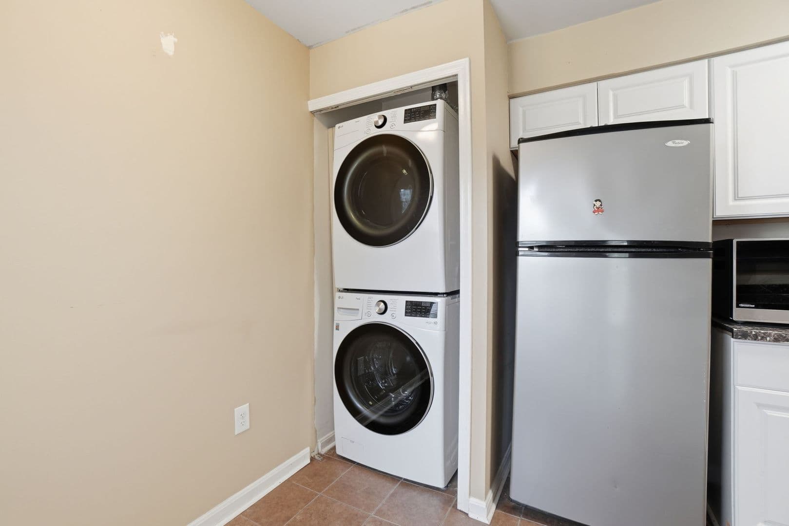 Alexandria Condo: 8633 Beekman Place