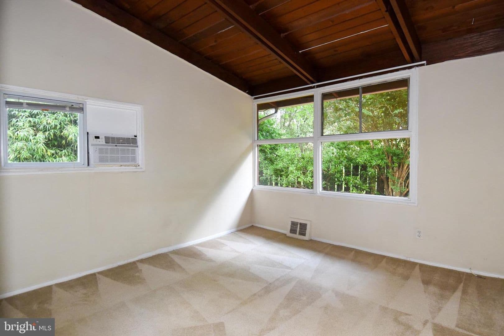 Falls Church House: 3415 Gallows Road