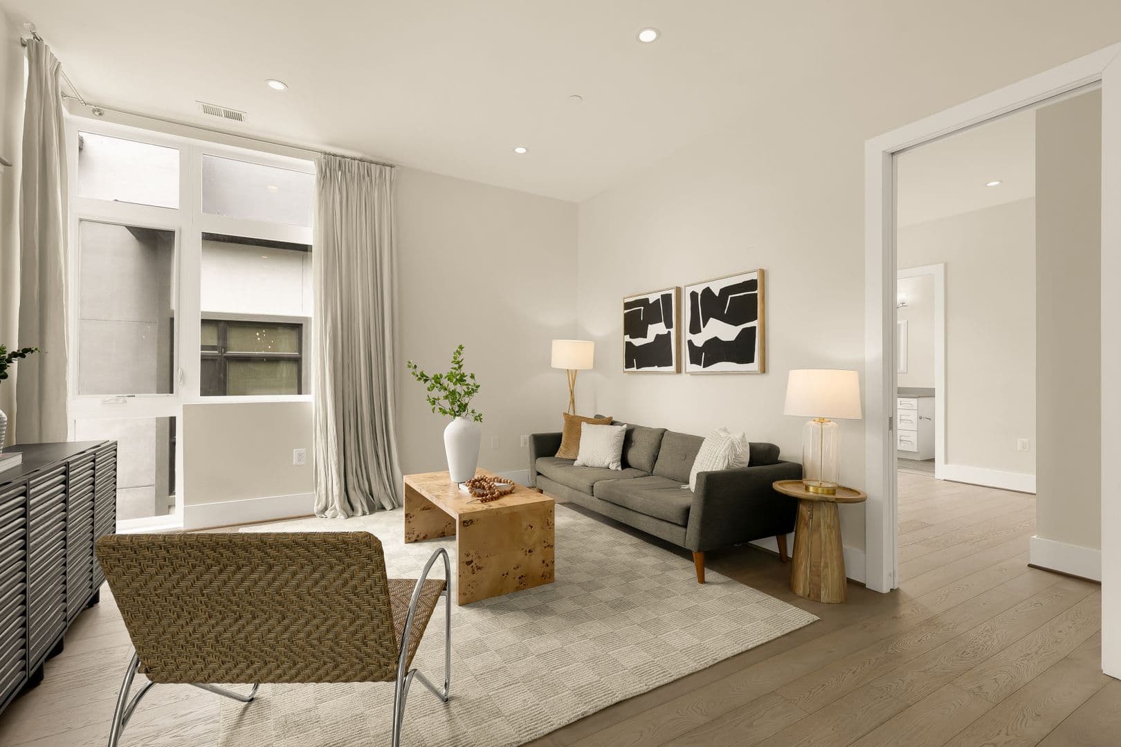 Washington Condo: 3915 Fulton Street NW