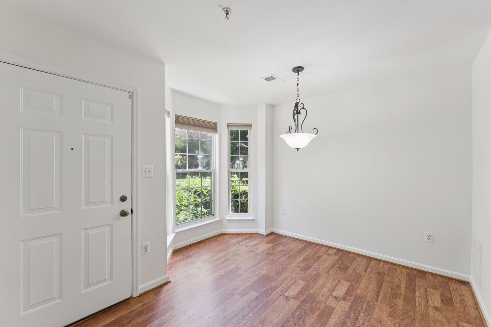 Reston Townhome: 11892 Breton Court