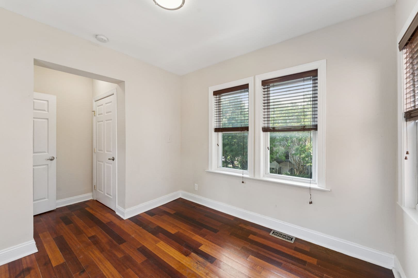 Washington House: 2911 Sherman Avenue NW