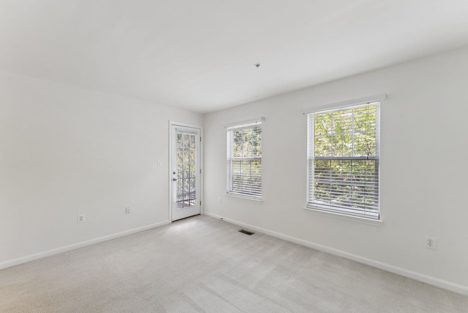 Reston Townhome: 11892 Breton Court