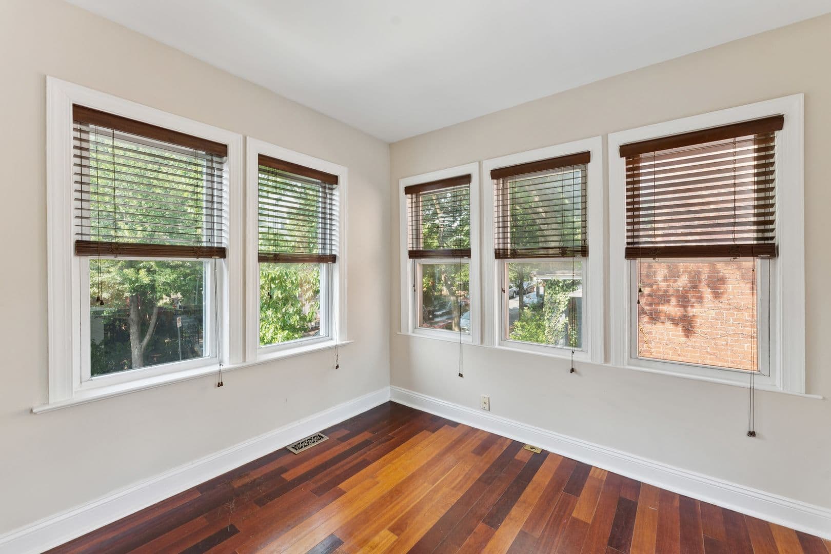 Washington House: 2911 Sherman Avenue NW