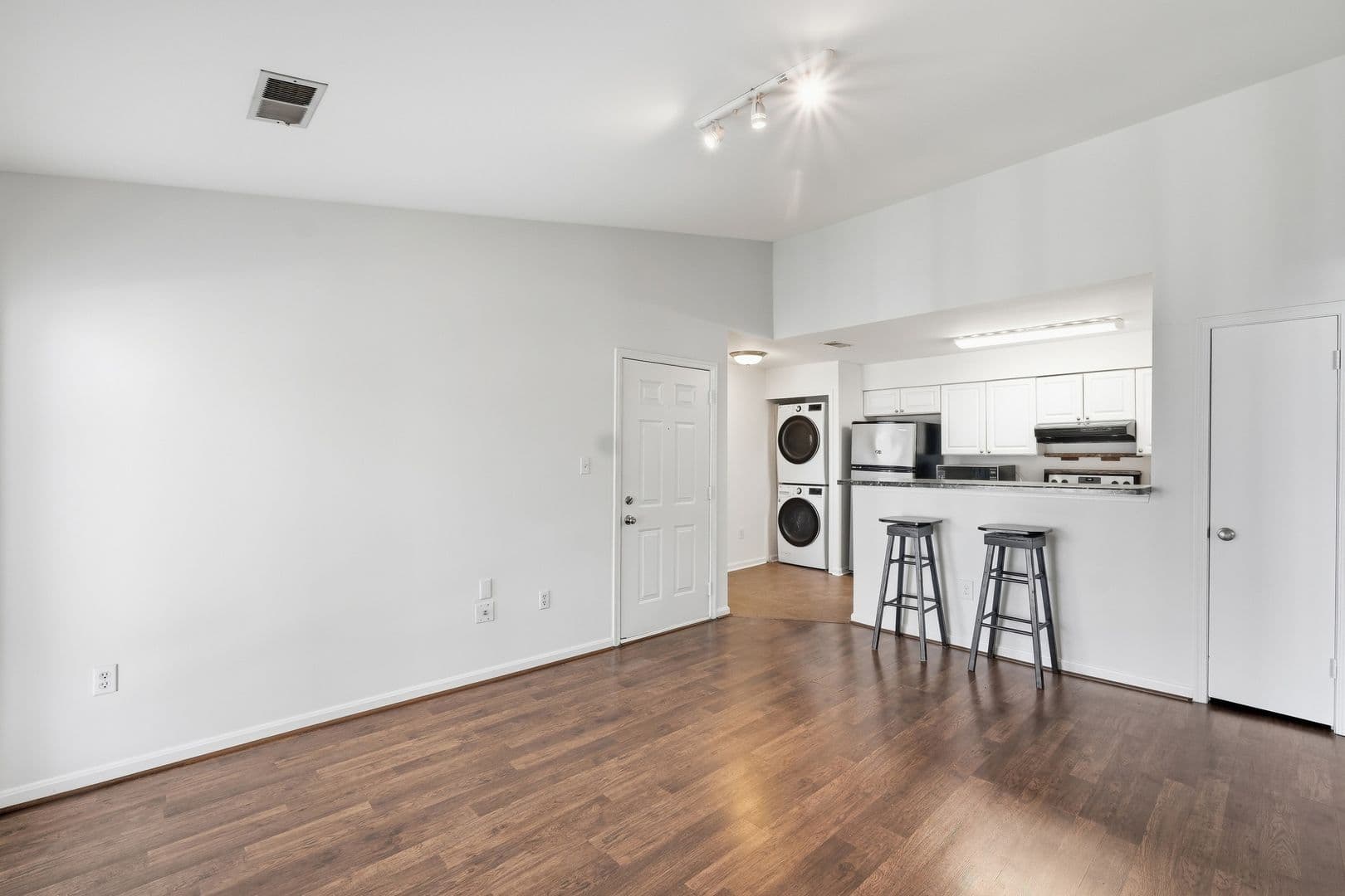 Alexandria Condo: 8633 Beekman Place