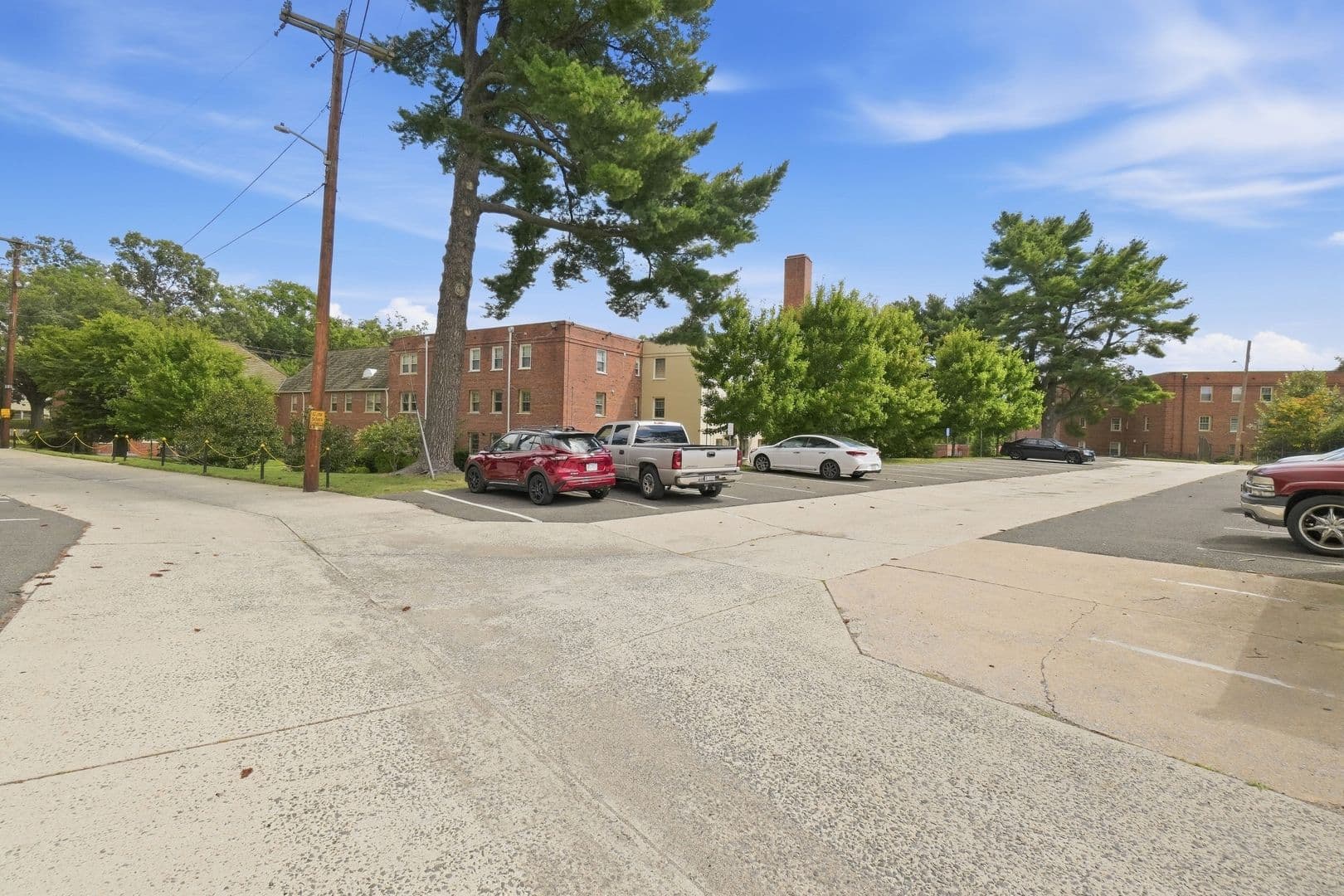 Washington Condo: 3923 Pennsylvania Ave SE
