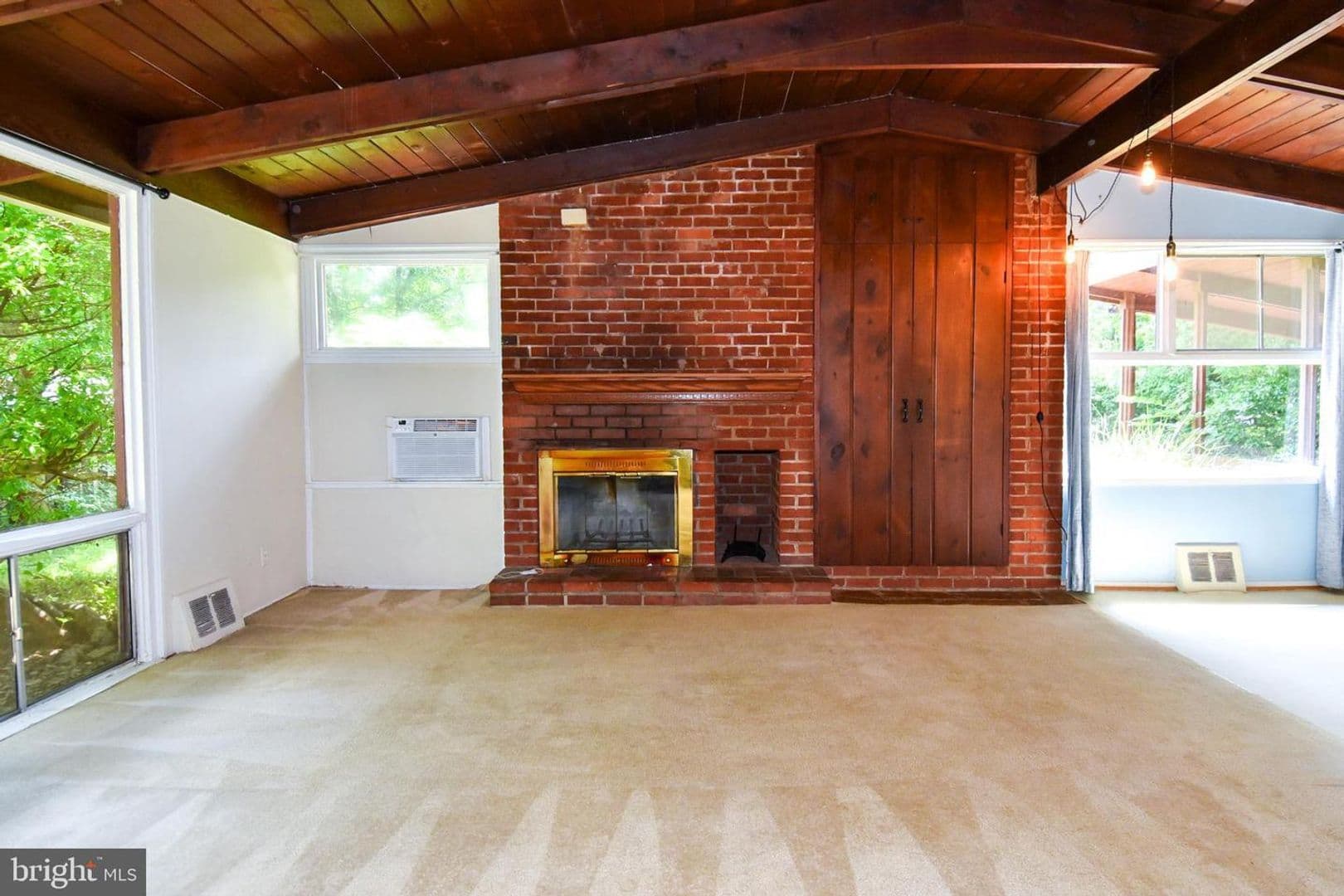 Falls Church House: 3415 Gallows Road