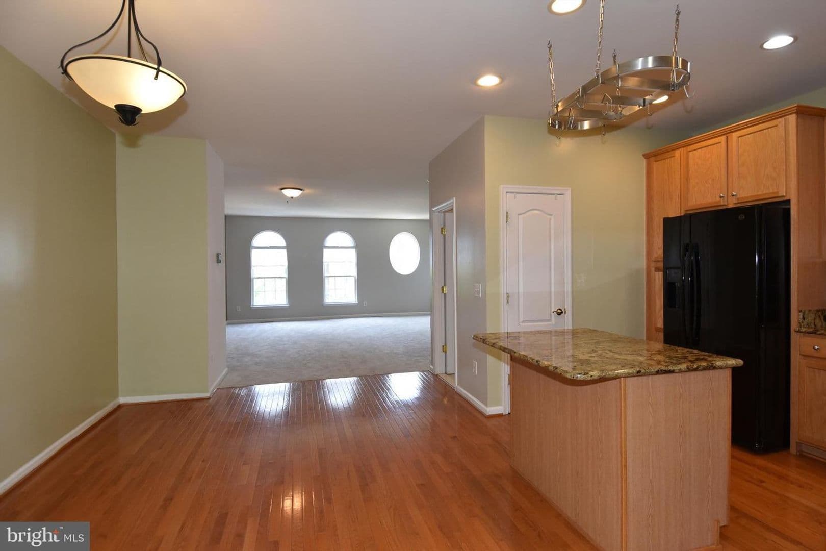 Alexandria House: 7810 Locust Leaf Lane