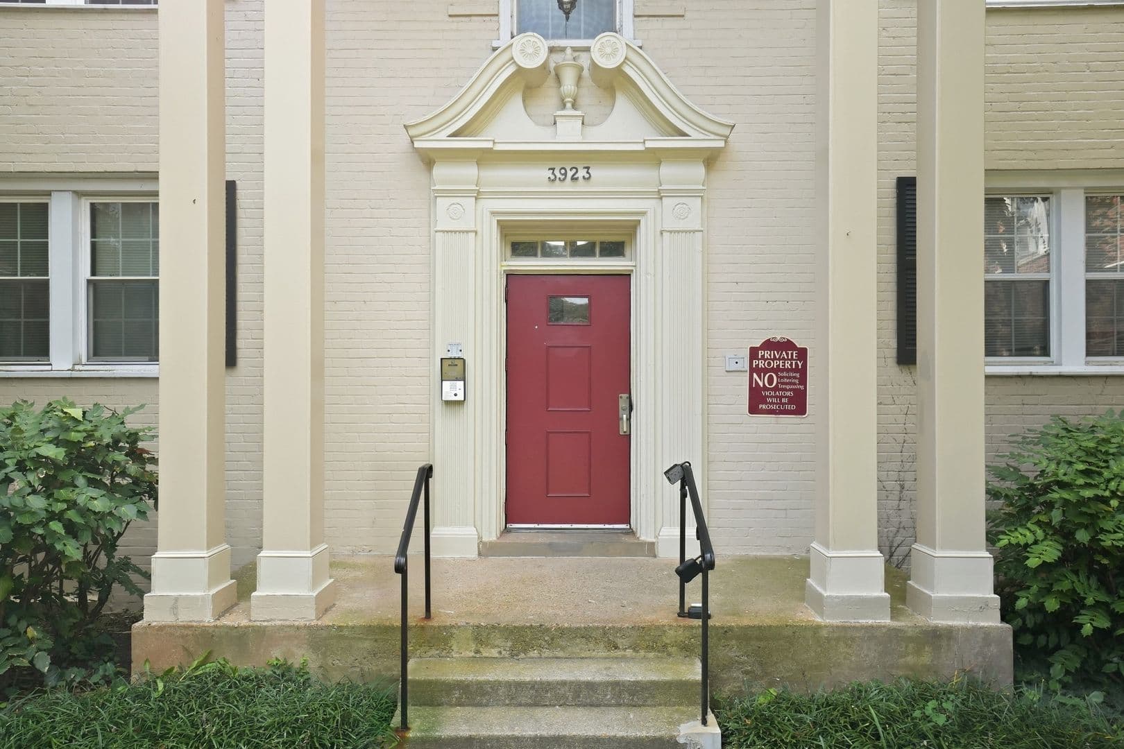 Washington Condo: 3923 Pennsylvania Ave SE