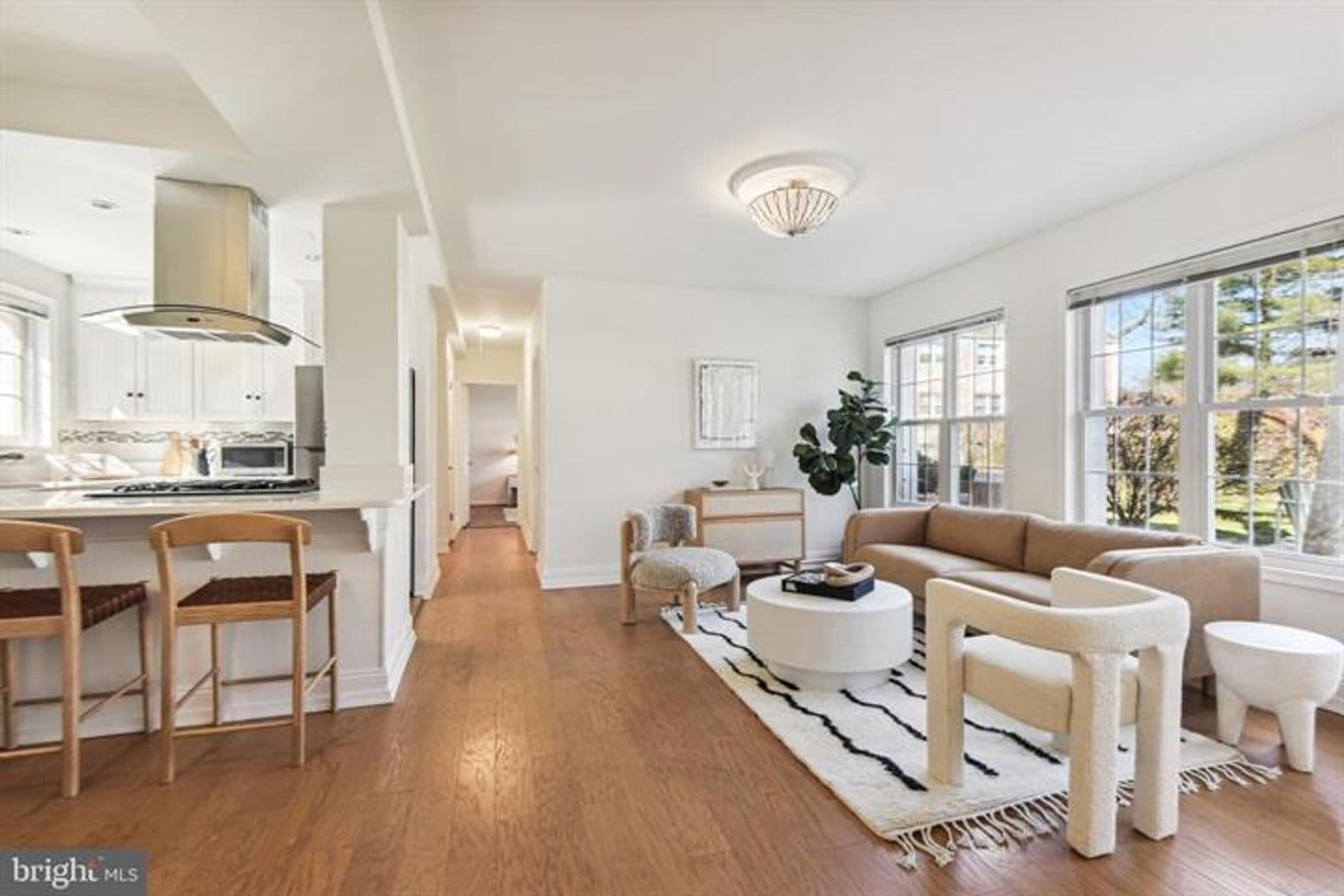 Alexandria House: 3313 Coryell Lane