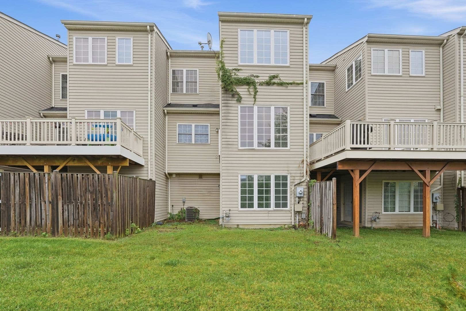 Centreville Townhome: 5329 Cupids Dart Drive