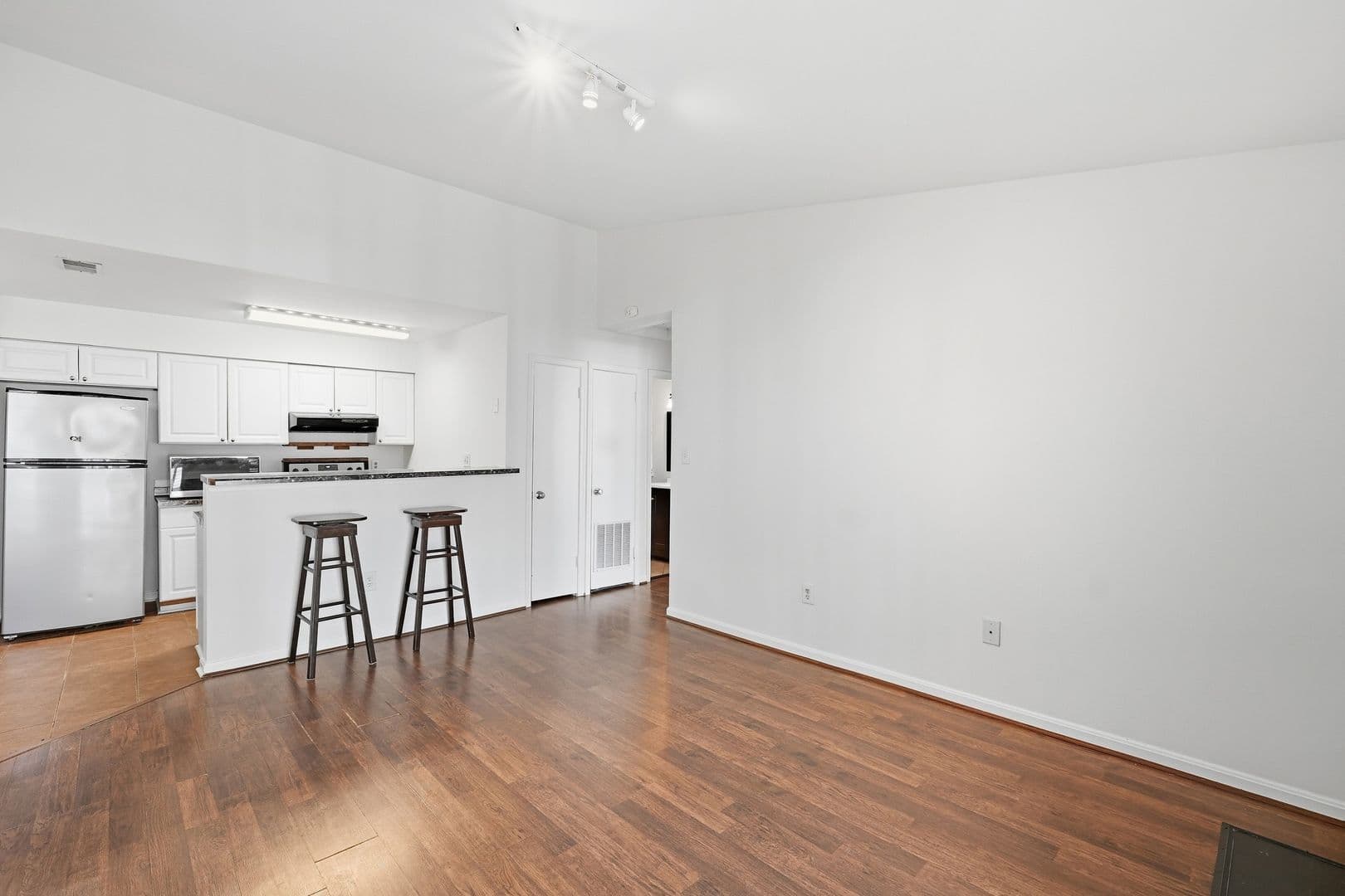 Alexandria Condo: 8633 Beekman Place