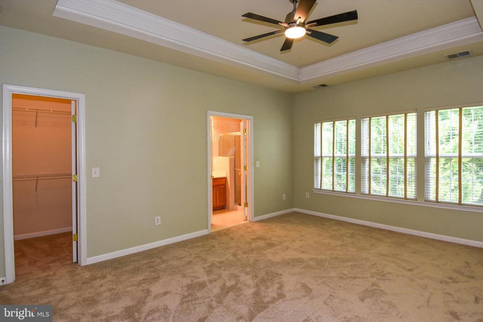 Alexandria House: 7810 Locust Leaf Lane