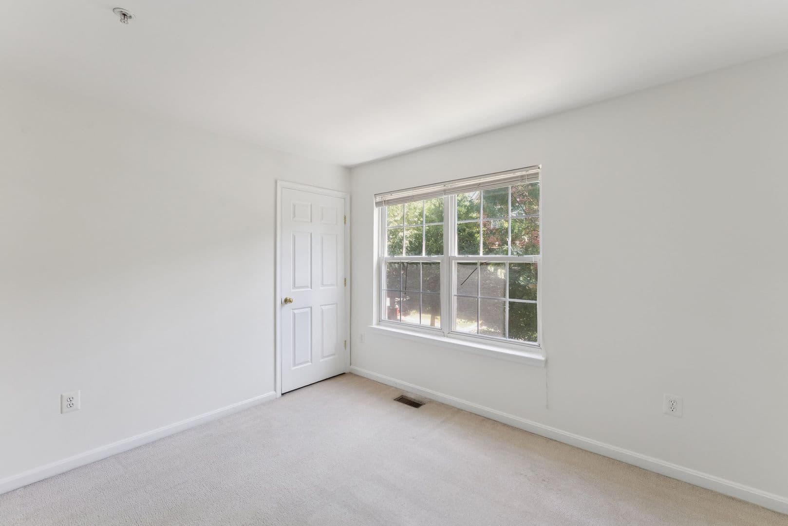 Reston Townhome: 11892 Breton Court