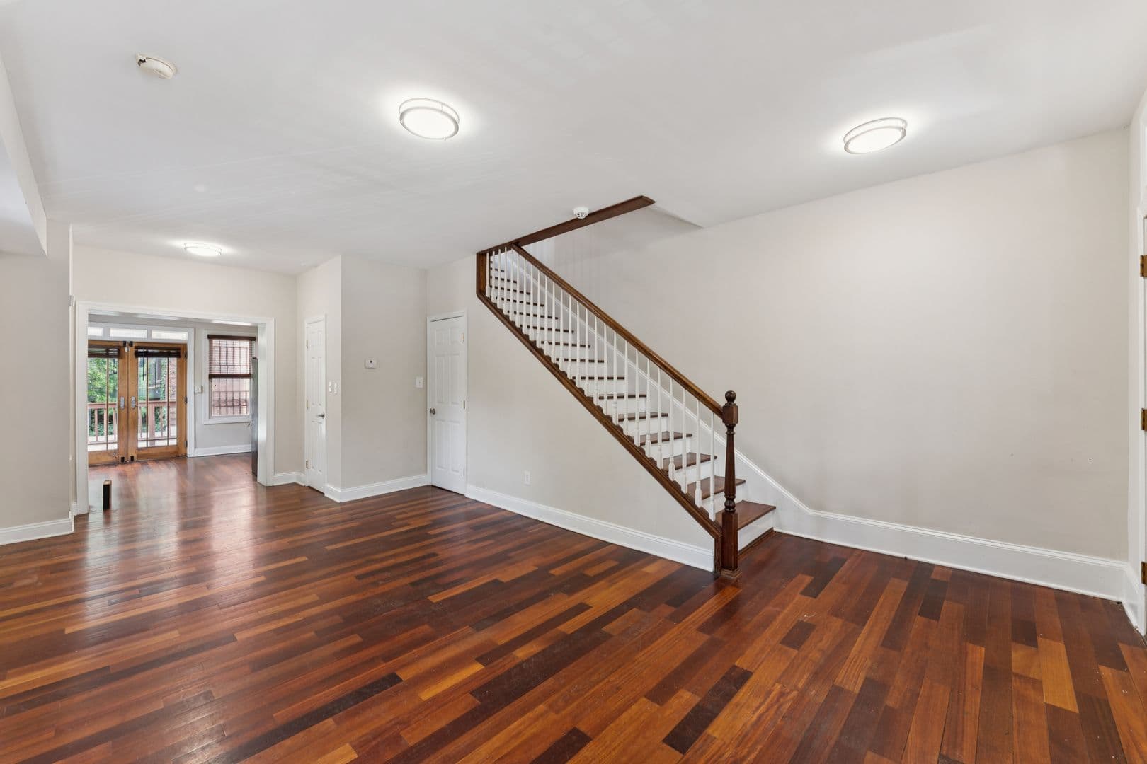 Washington House: 2911 Sherman Avenue NW