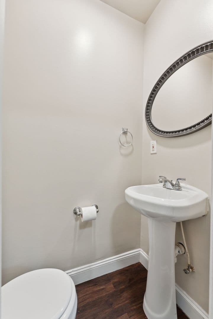 Washington House: 2911 Sherman Avenue NW