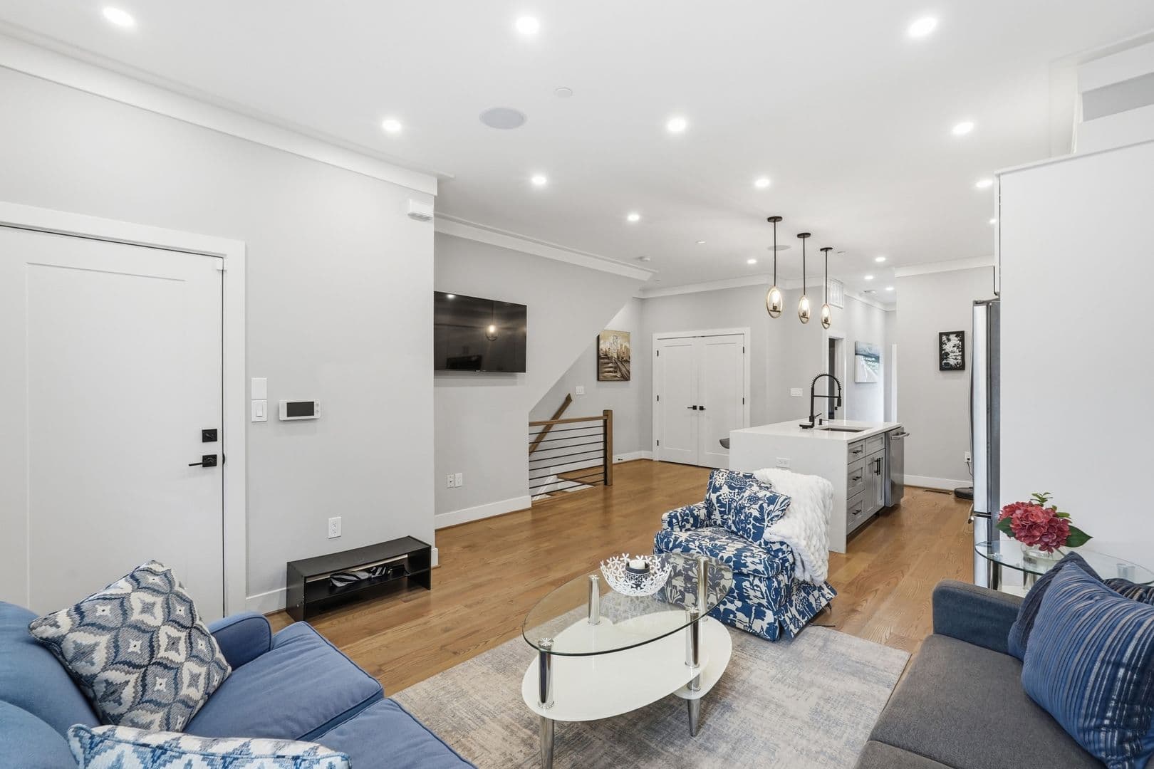 Washington Condo: 1343 Otis Place NW