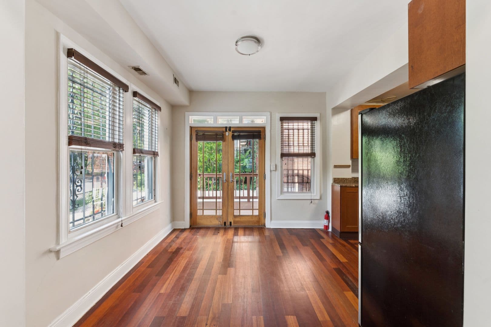 Washington House: 2911 Sherman Avenue NW