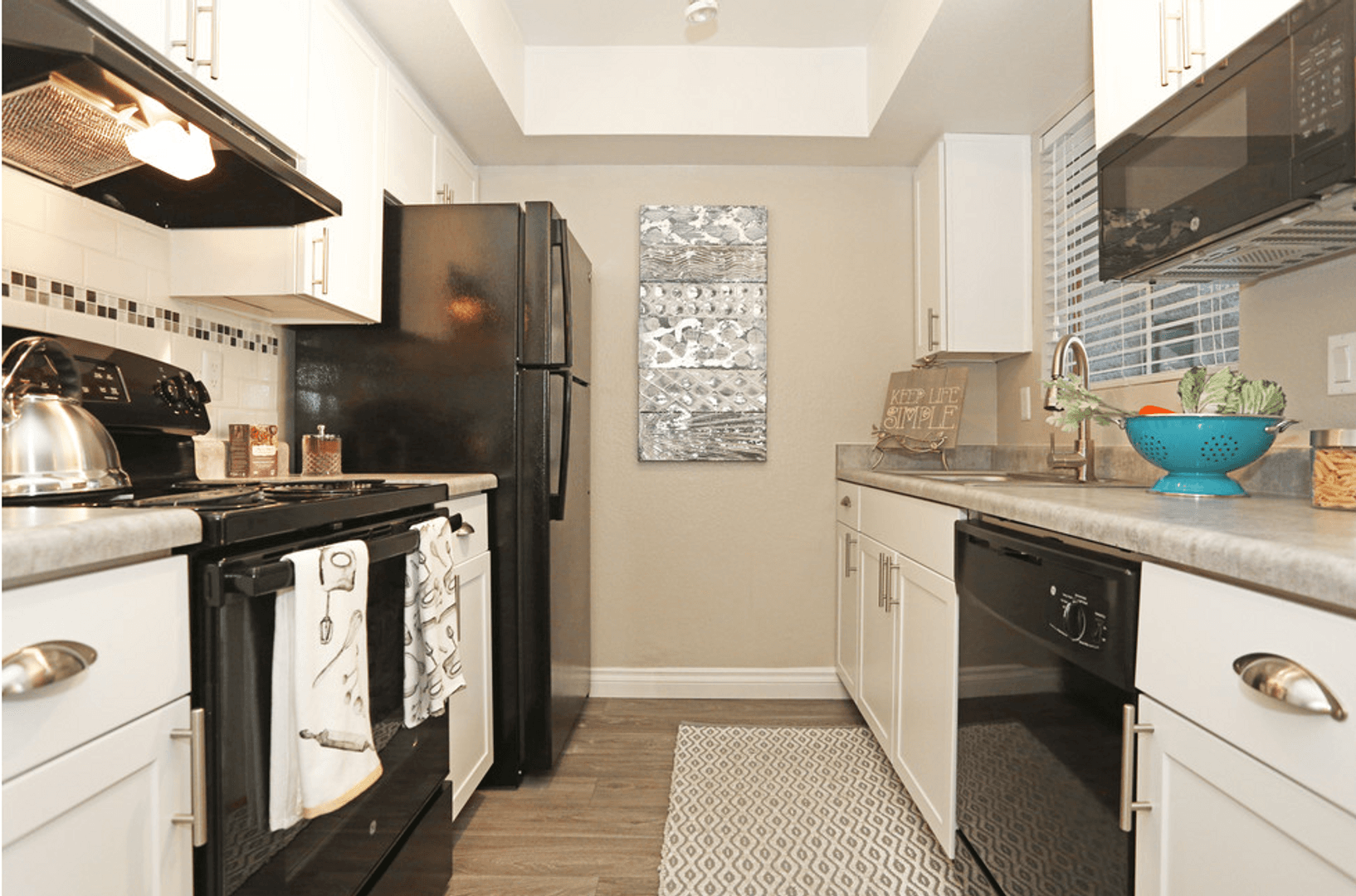 Phoenix Apartment: 8530 N. 22nd Ave.
