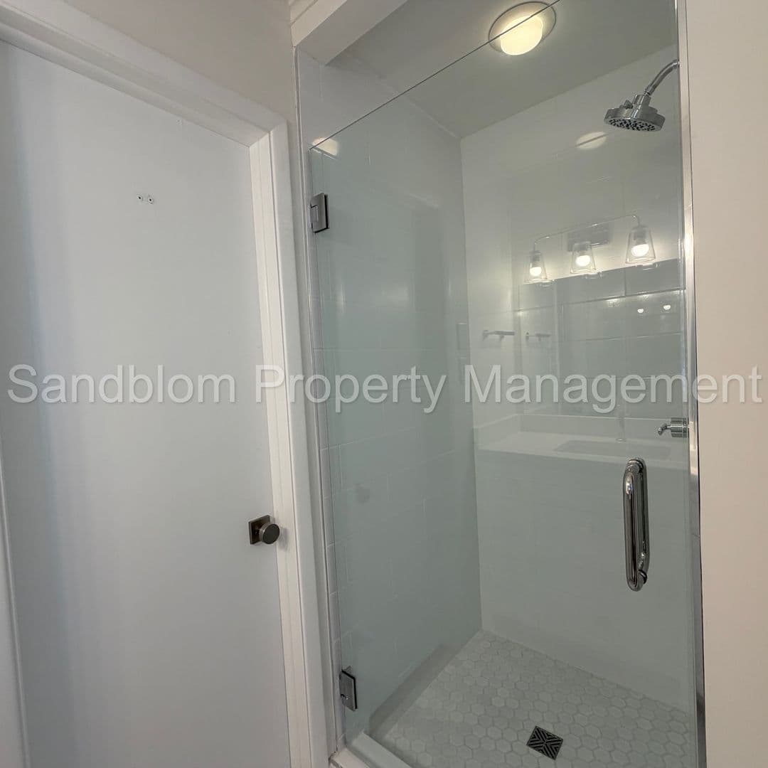 Tulsa House: 5153 S Marion Ave