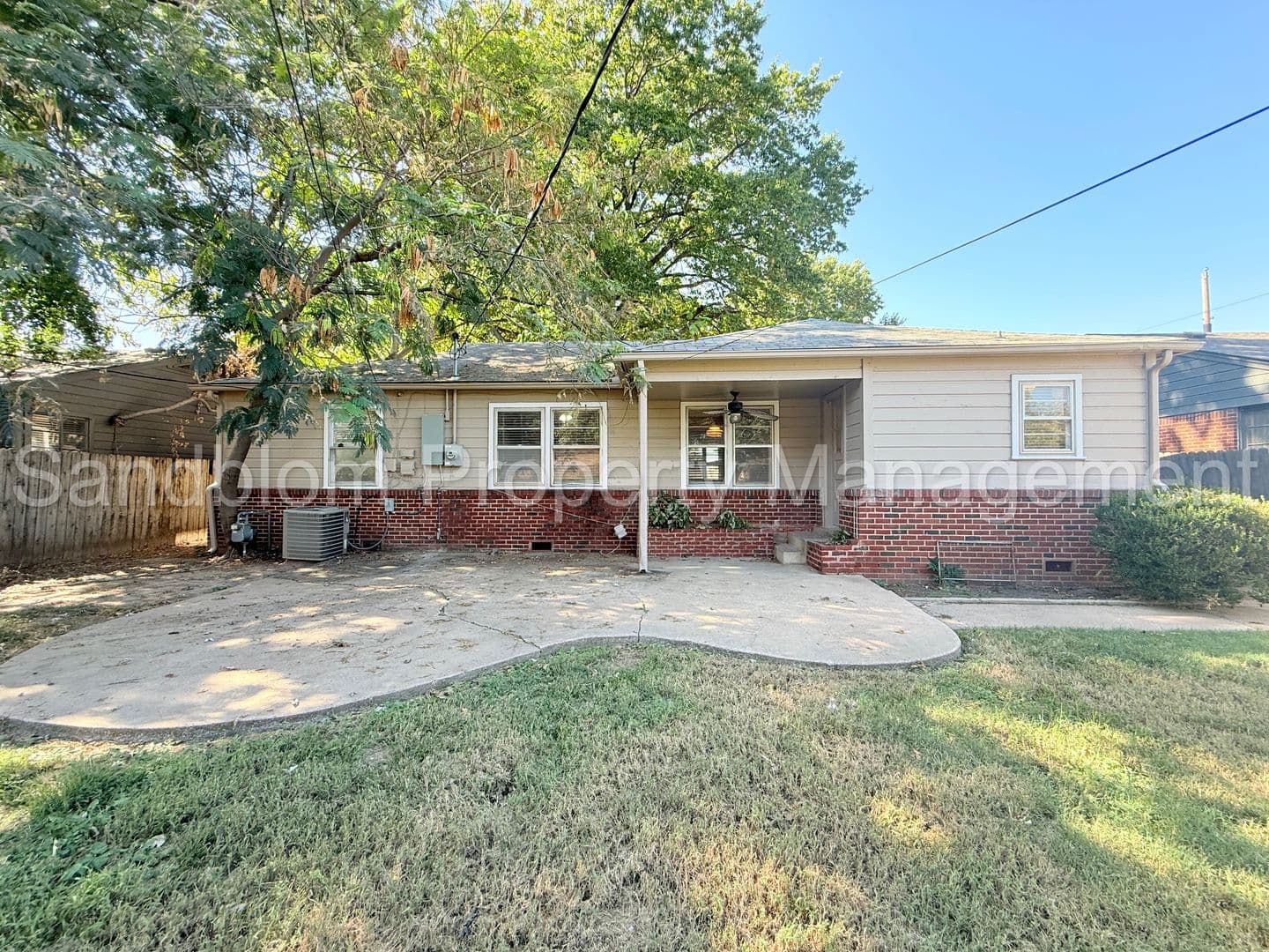 Tulsa House: 5125 S Saint Louis Avenue