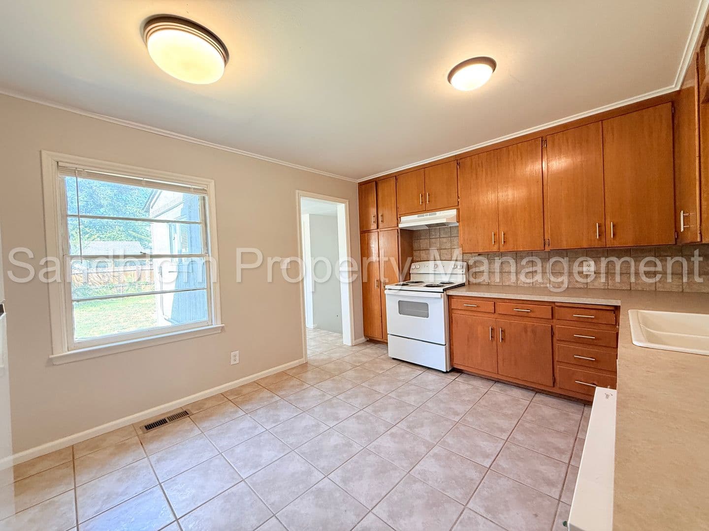 Tulsa House: 2614 S Urbana